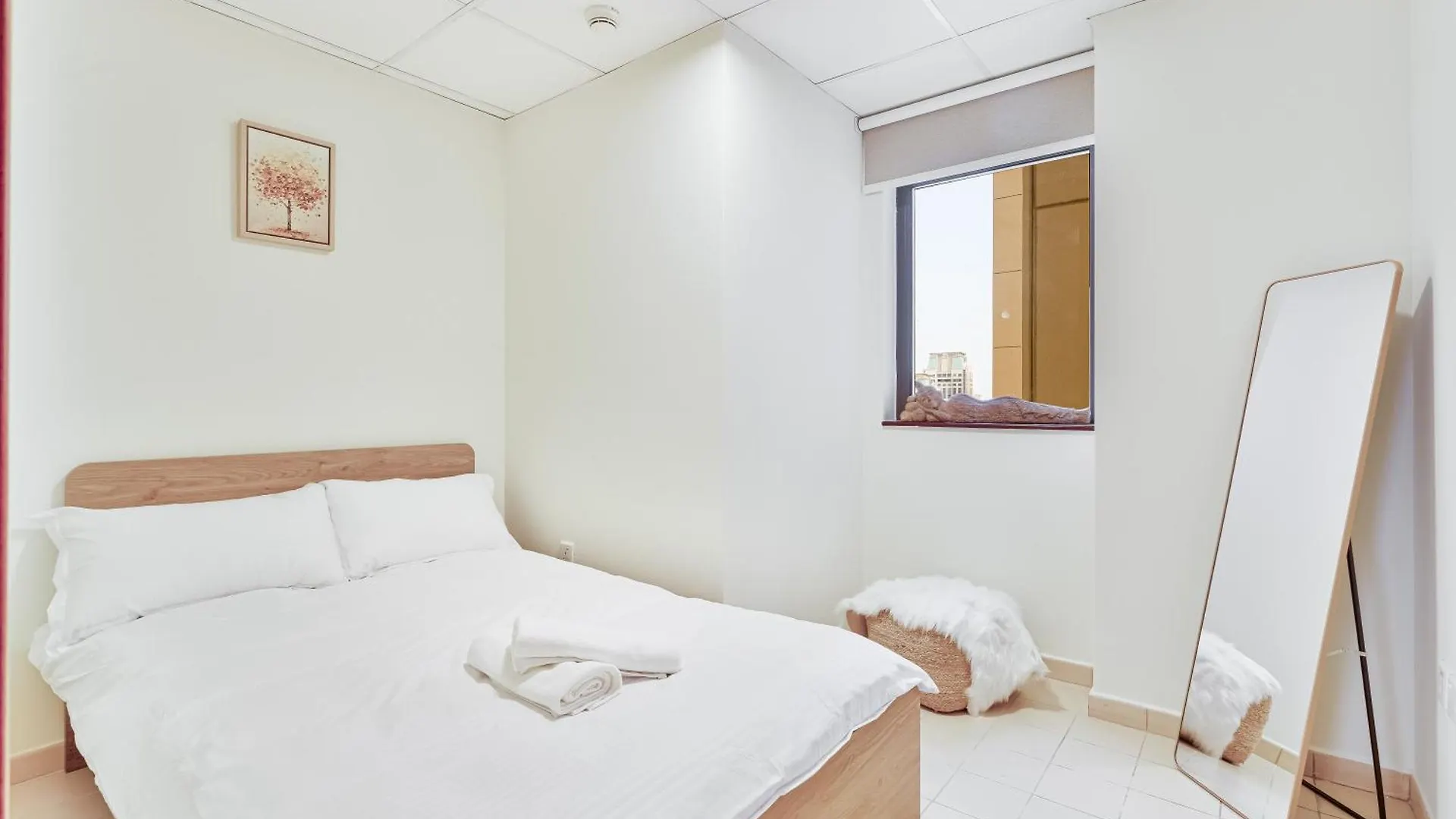 Apartment Savis Home Oceanfront Serenity And Marina Views Dubai