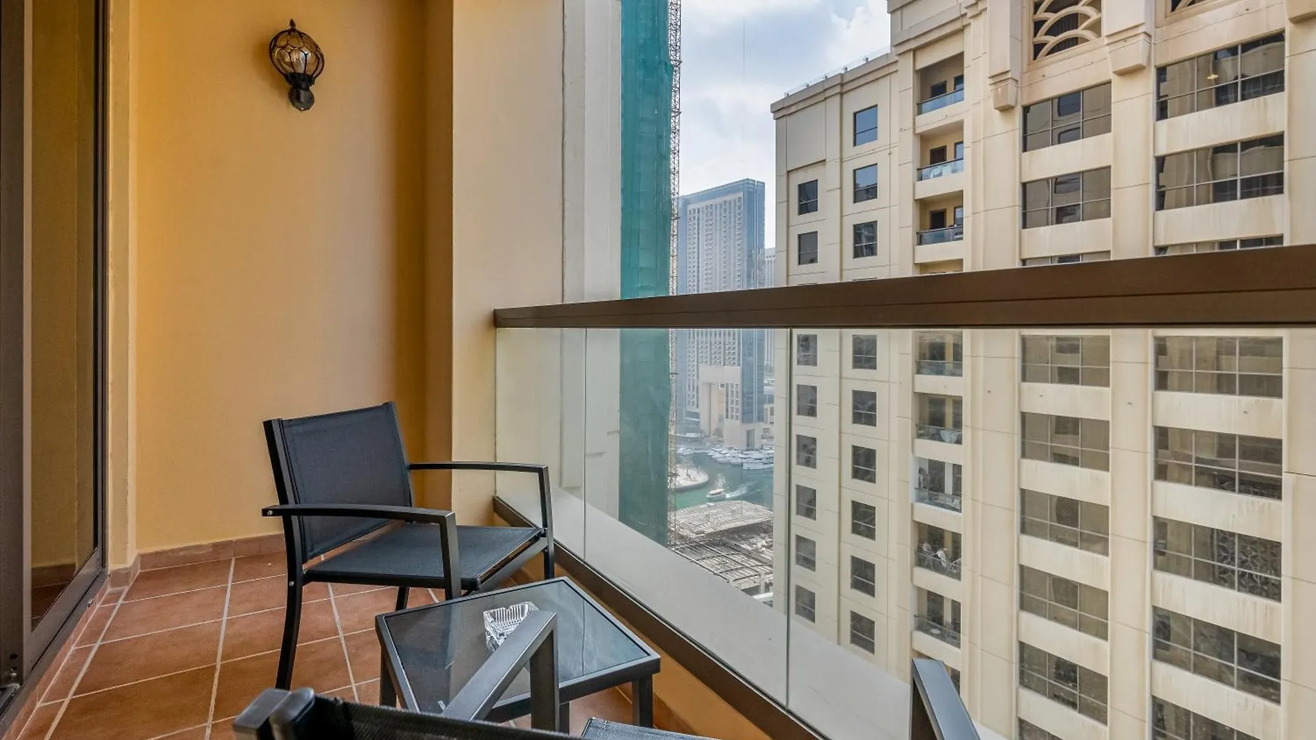 Savis Home Oceanfront Serenity And Marina Views Dubai Apartment